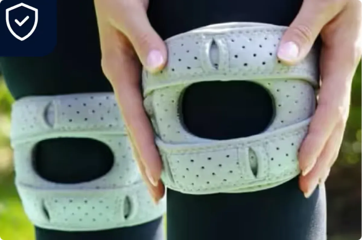 Close-up of the Wellnee sleeve’s silicone kneecap padding and pressure zones